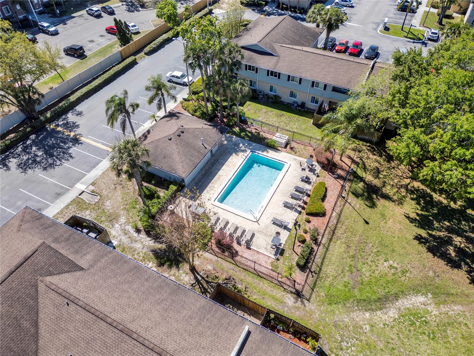 THE HAMPTONS AT BRANDON A CONDO - Residential