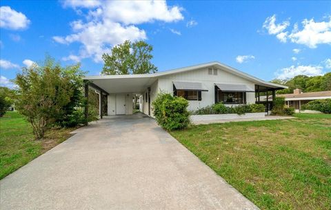 Photo of 9200 SW 103rd Lane, Ocala, FL 34481 (MLS # OM725298)