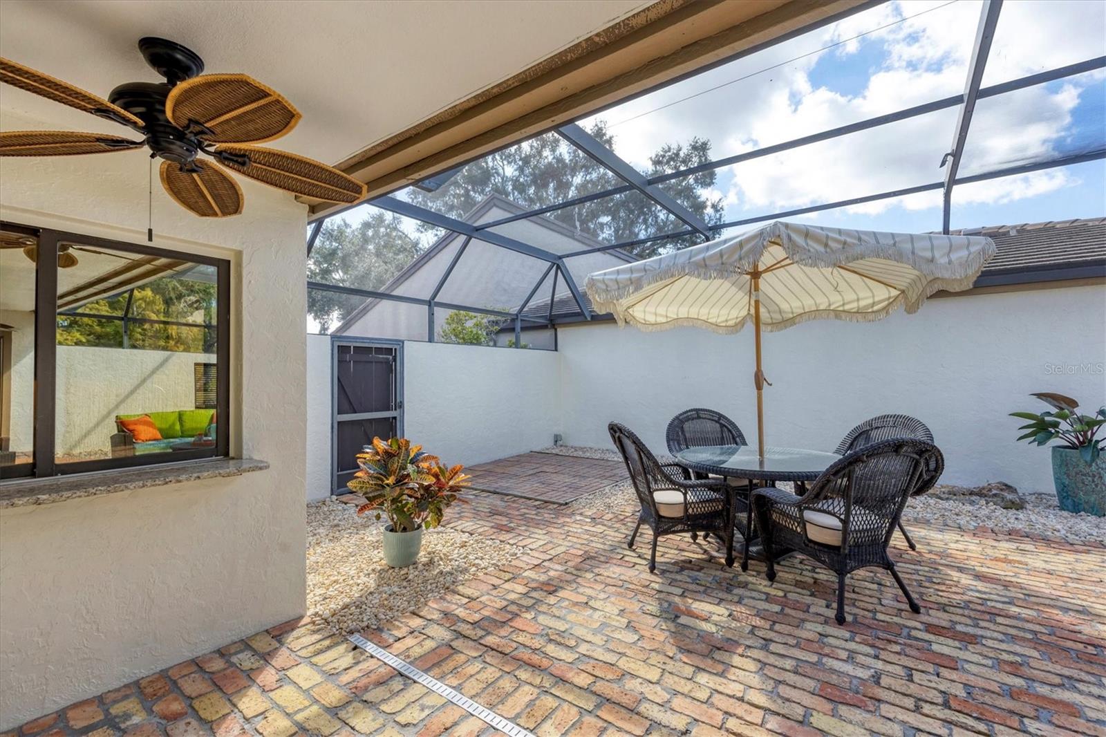 GLEN OAKS MANOR HOMES PH 1 - Residential