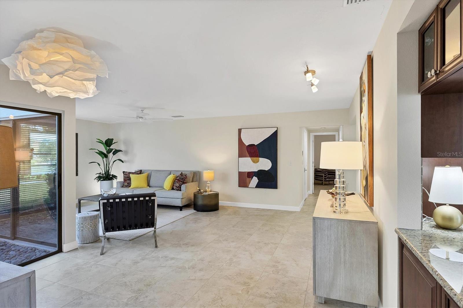 GLEN OAKS MANOR HOMES PH 1 - Residential