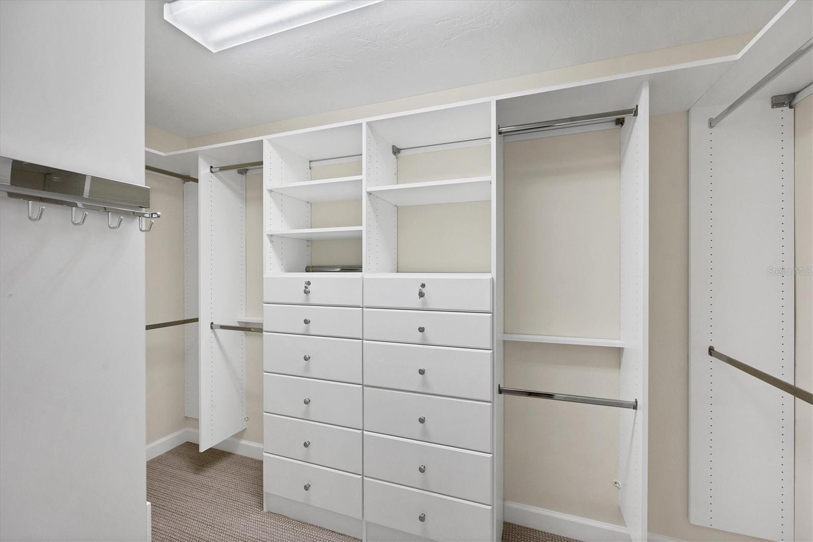 GLEN OAKS MANOR HOMES PH 1 - Residential