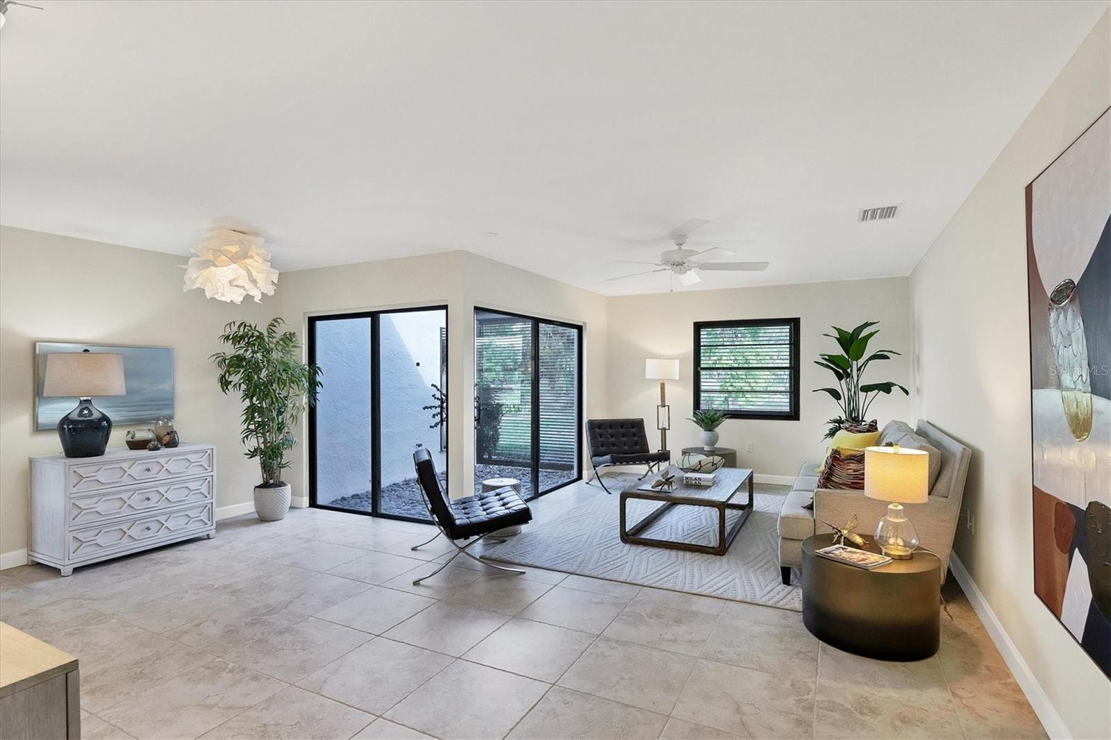 GLEN OAKS MANOR HOMES PH 1 - Residential