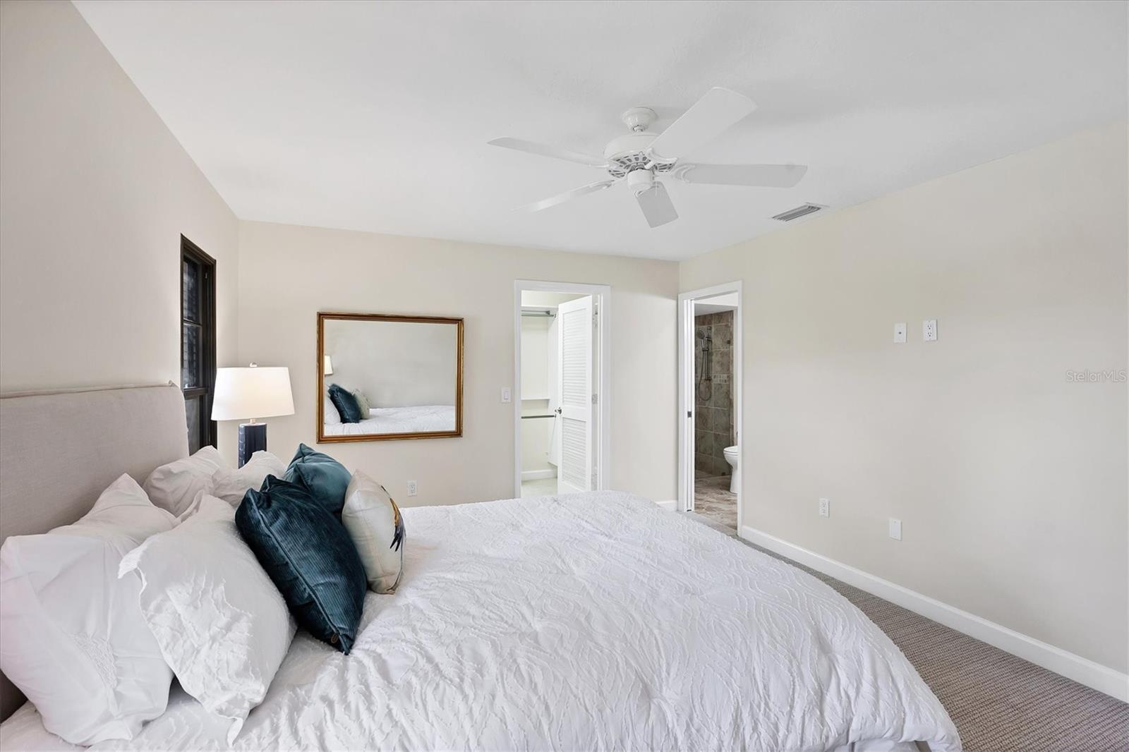 GLEN OAKS MANOR HOMES PH 1 - Residential