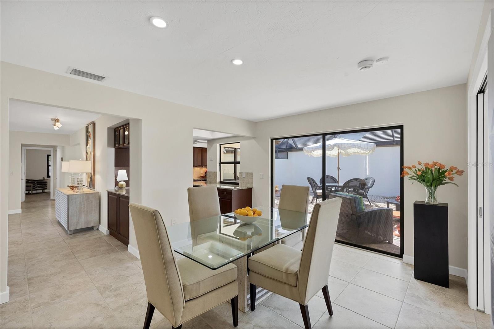 GLEN OAKS MANOR HOMES PH 1 - Residential