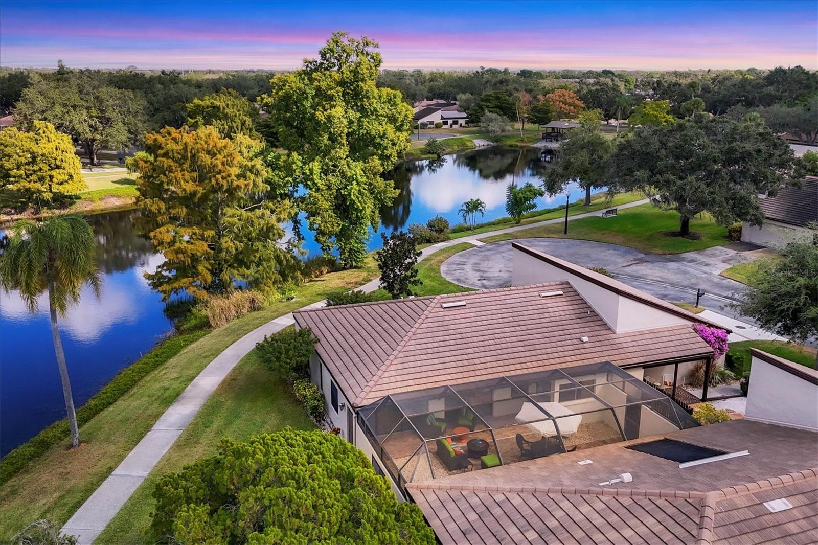 GLEN OAKS MANOR HOMES PH 1 - Residential