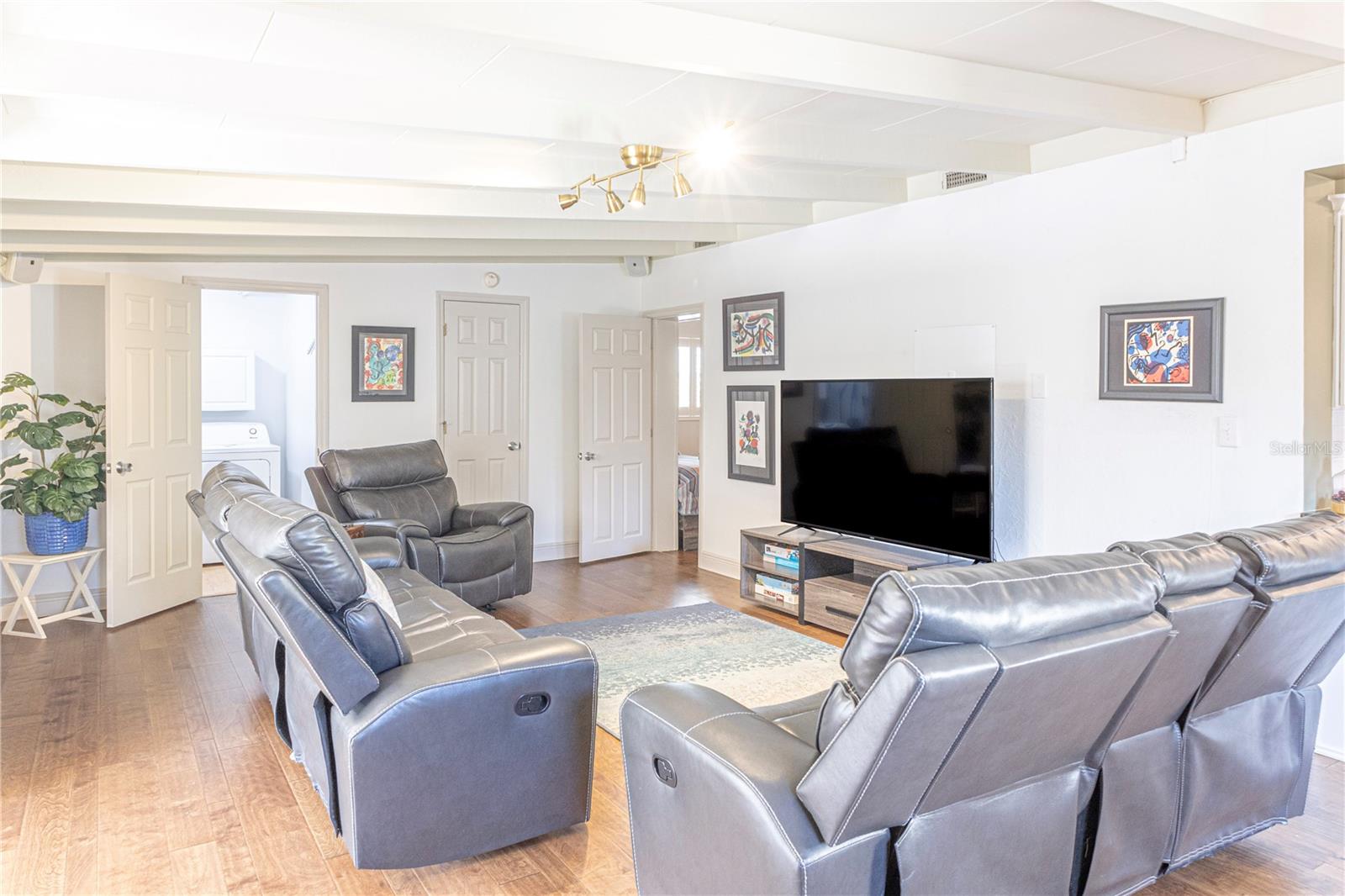 CLEVELAND HEIGHTS - Residential Lease