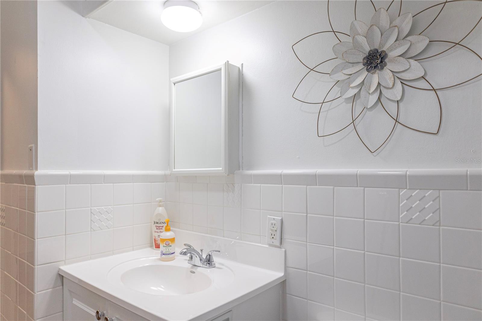 CLEVELAND HEIGHTS - Residential Lease