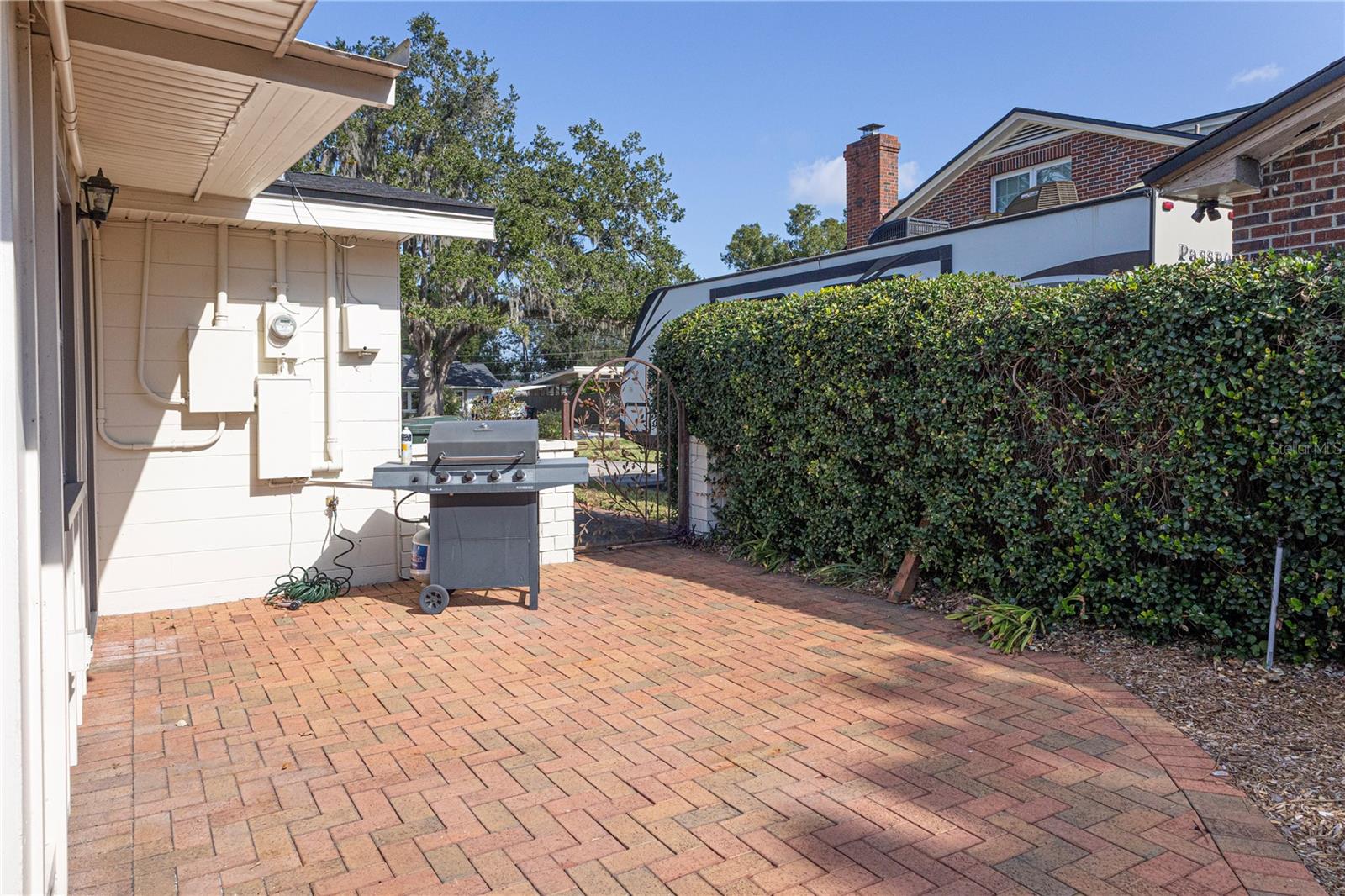 CLEVELAND HEIGHTS - Residential Lease