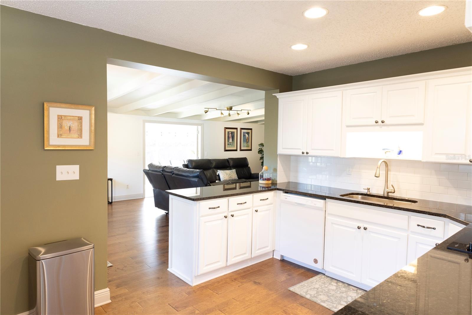 CLEVELAND HEIGHTS - Residential Lease