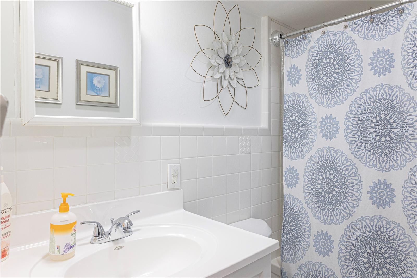 CLEVELAND HEIGHTS - Residential Lease