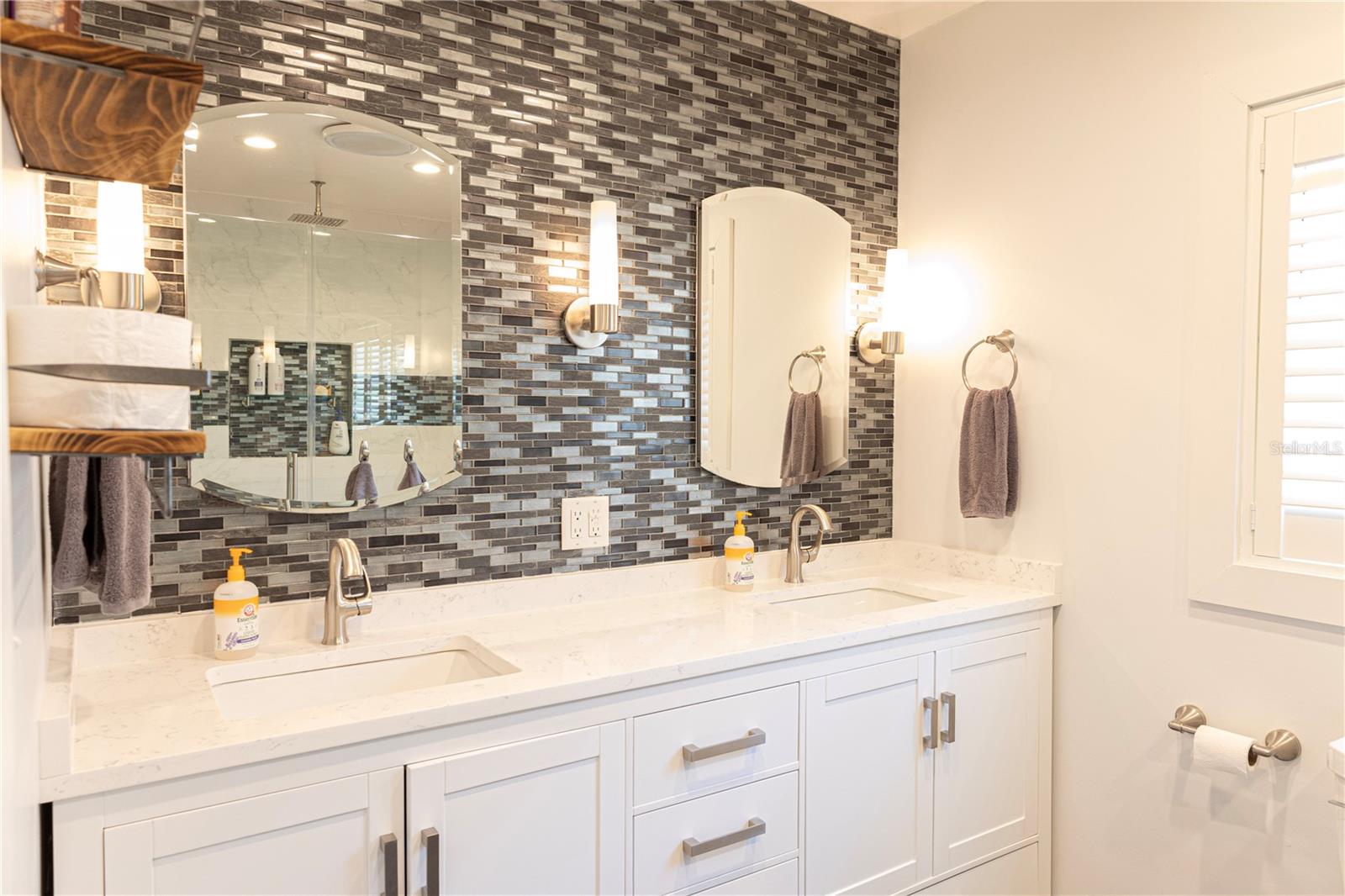 CLEVELAND HEIGHTS - Residential Lease