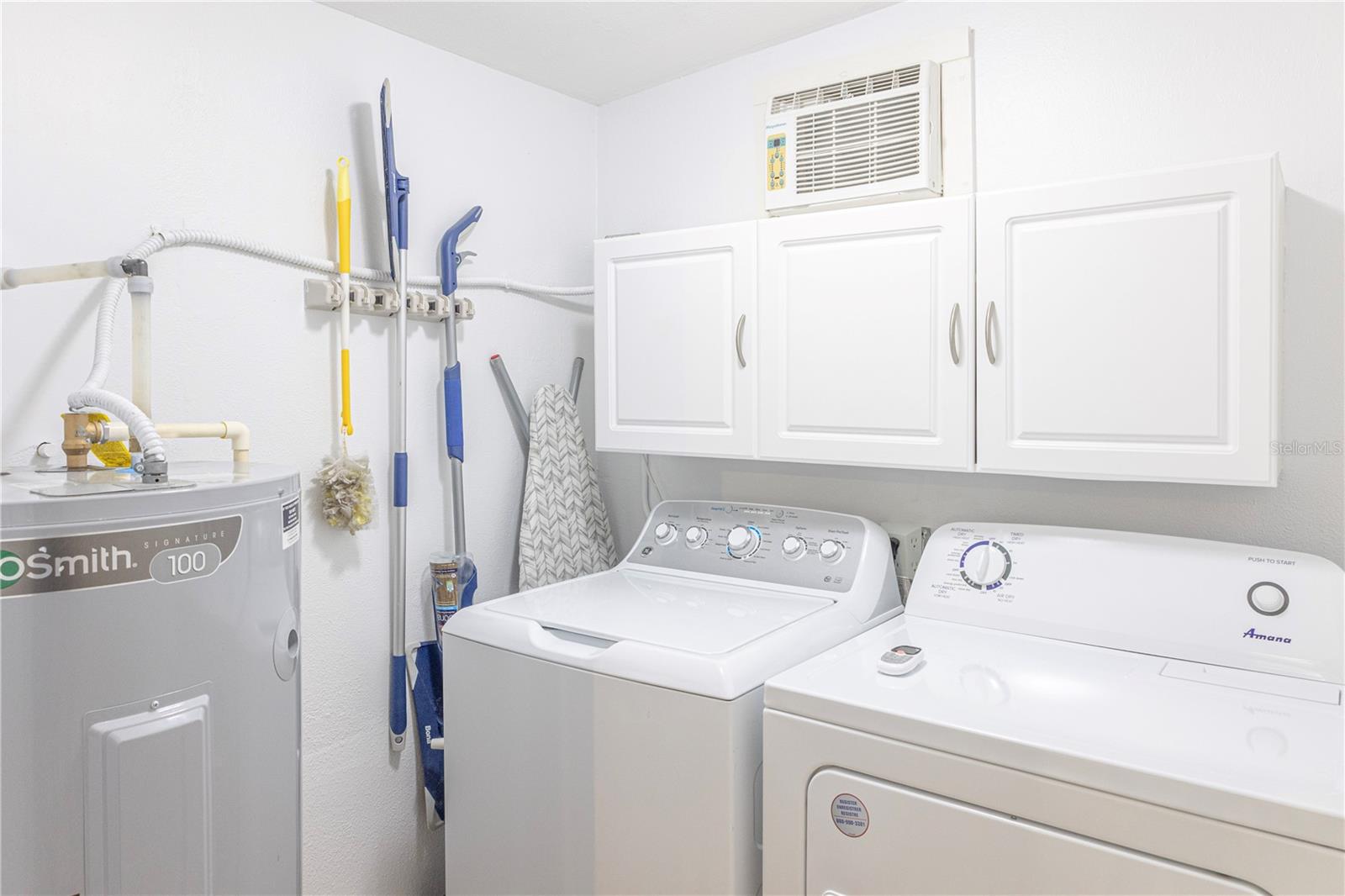 CLEVELAND HEIGHTS - Residential Lease