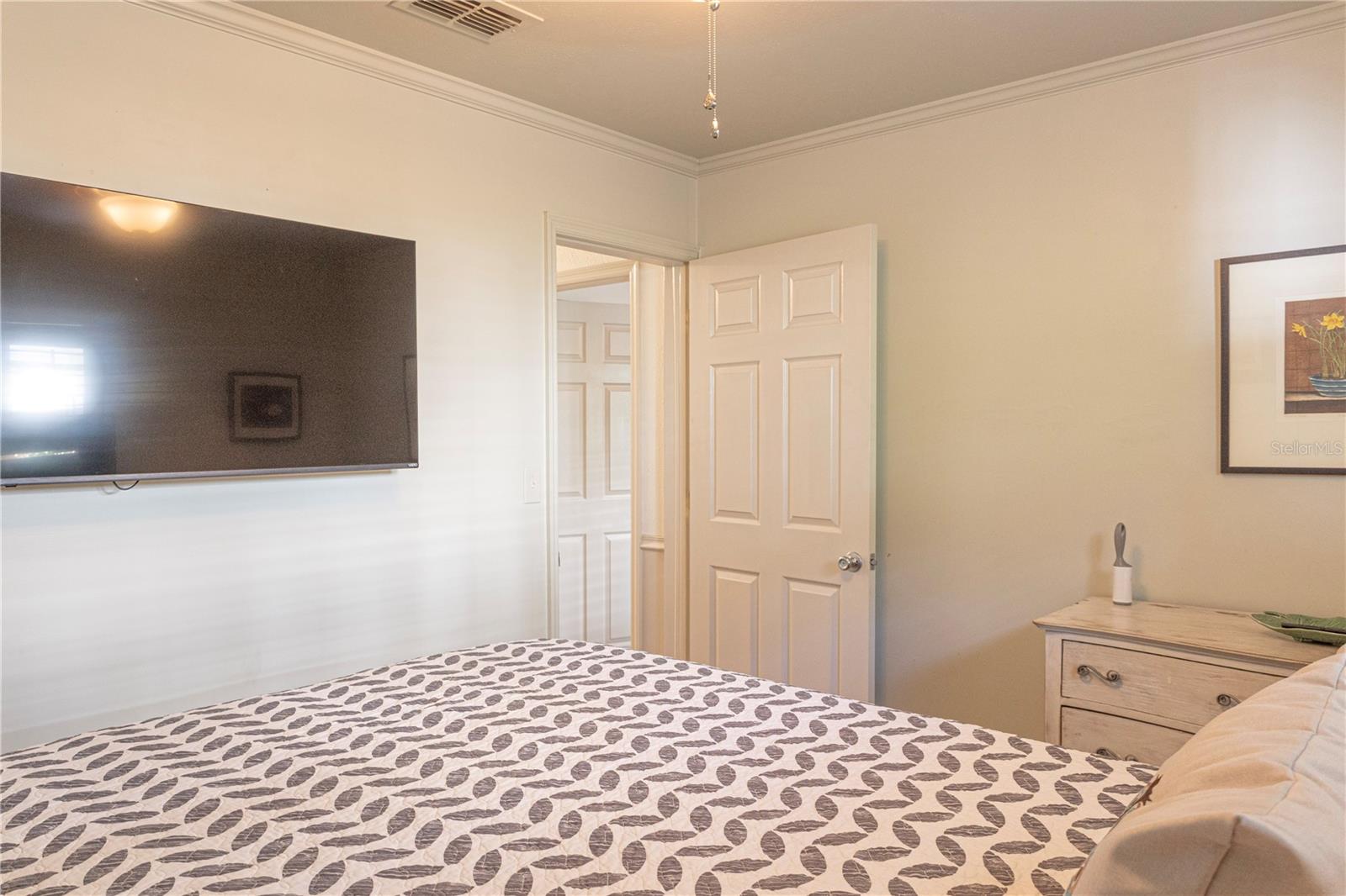 CLEVELAND HEIGHTS - Residential Lease