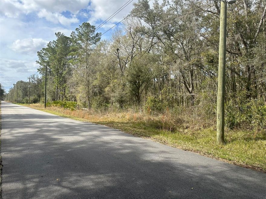 Create your oasis of tranquility on this 1.17 acres, where every day feels like a getaway! This versatile lot offers more than just space; it offers potential! For those seeking variety, this property is ideally positioned between the fast-paced excitement of Daytona Beach, 30 minutes drive to the rich historical charm of St. Augustine, close to Palm Coast, only 20 minutes drive to the amazing beaches and only 30 minutes drive to shopping malls. Whether you're envisioning a family home, a vacation retreat, or an investment property, this lot is perfect for your next venture.  Whether you crave the thrill of modern amenities or the allure of centuries past, this location offers the best of both worlds. 
Don't miss this incredible opportunity!