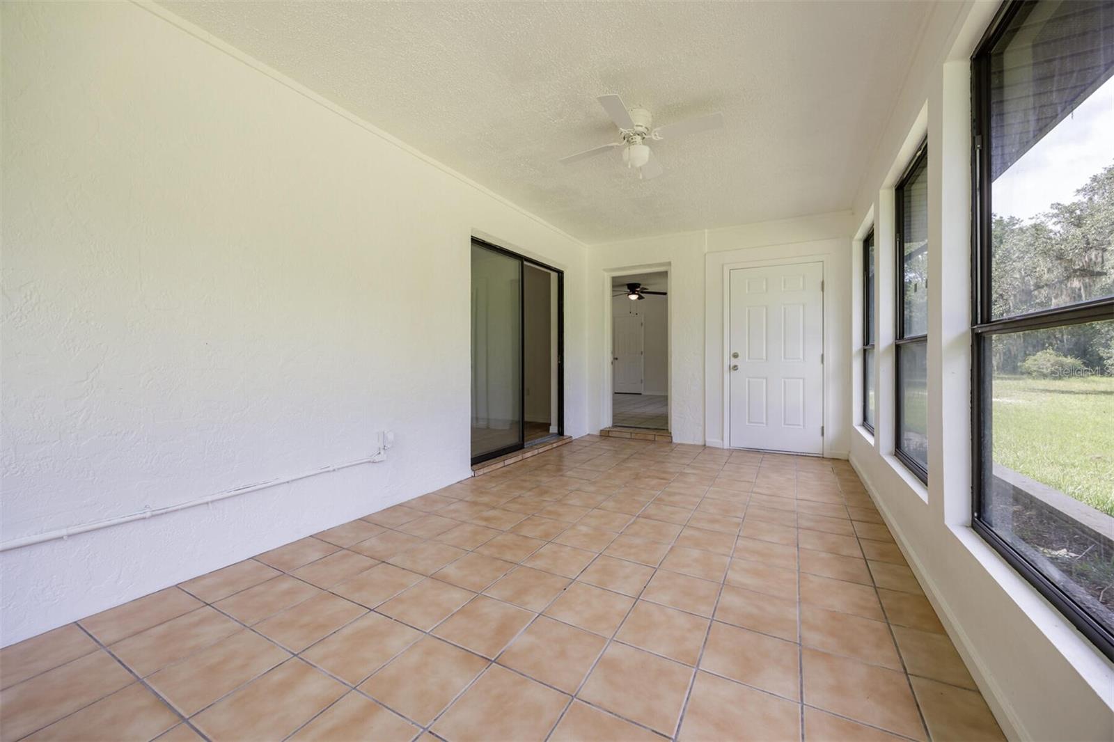 001069 - UNREC TRACTS IN 23-17S-19E - Residential