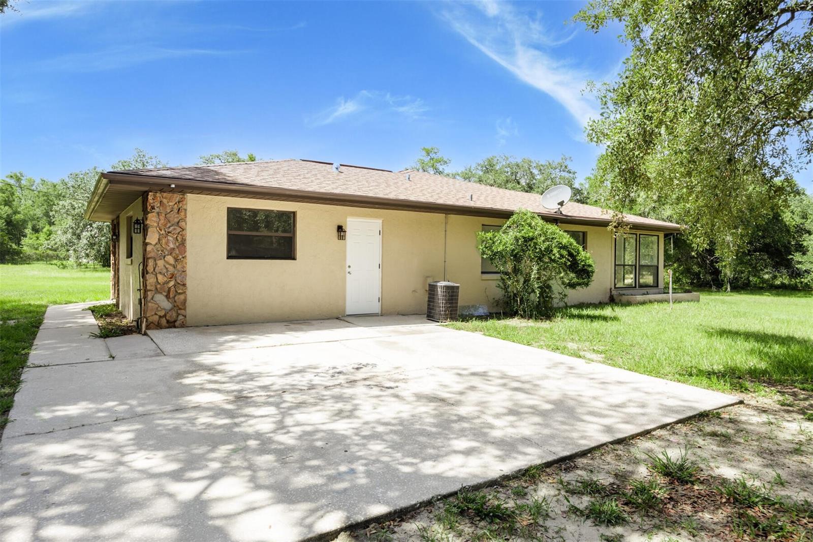 001069 - UNREC TRACTS IN 23-17S-19E - Residential