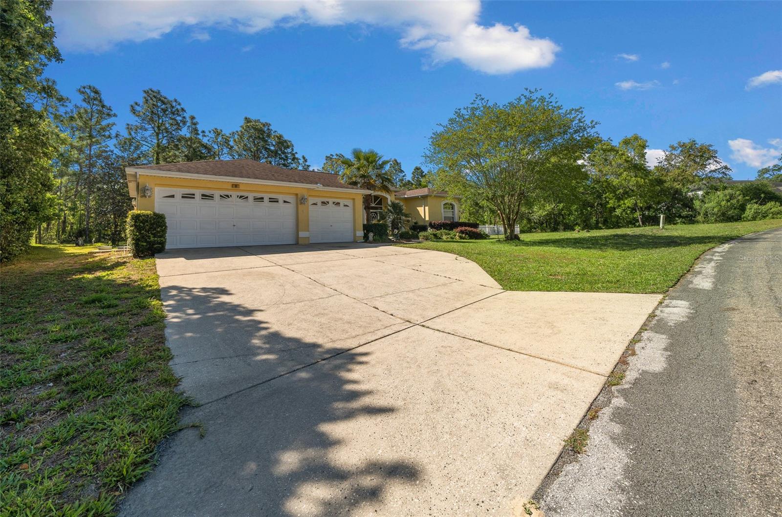 9 GREVILLEA COURT