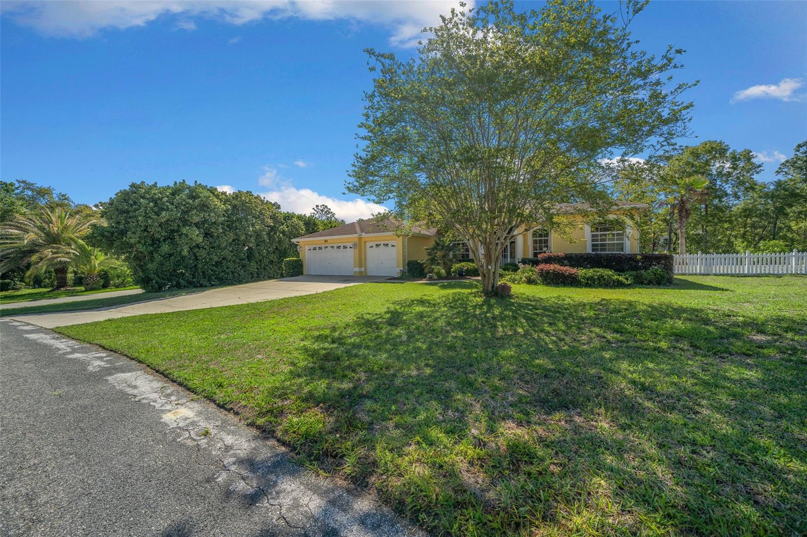 9 GREVILLEA COURT