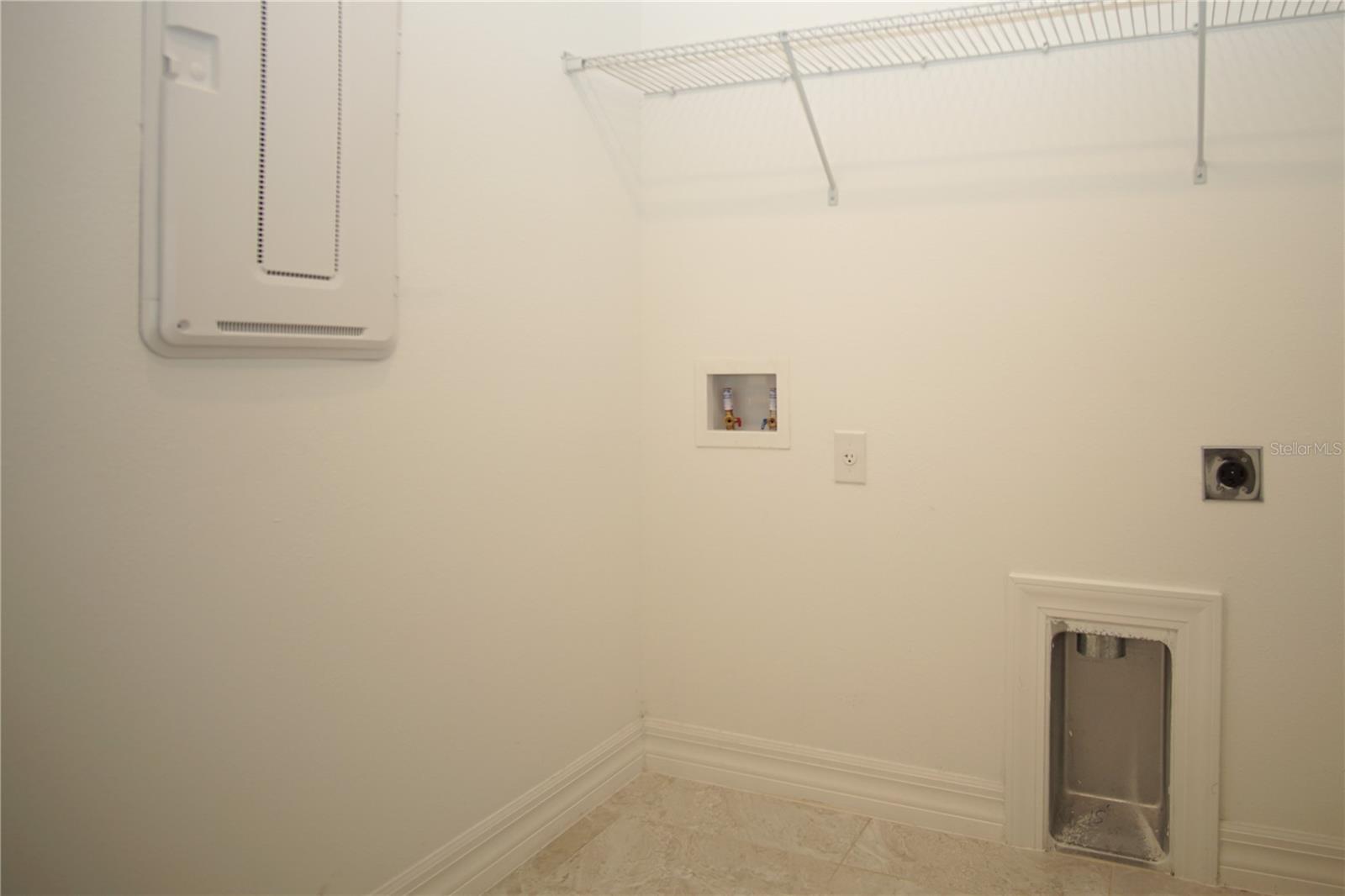 SUMMERS CAY - Residential