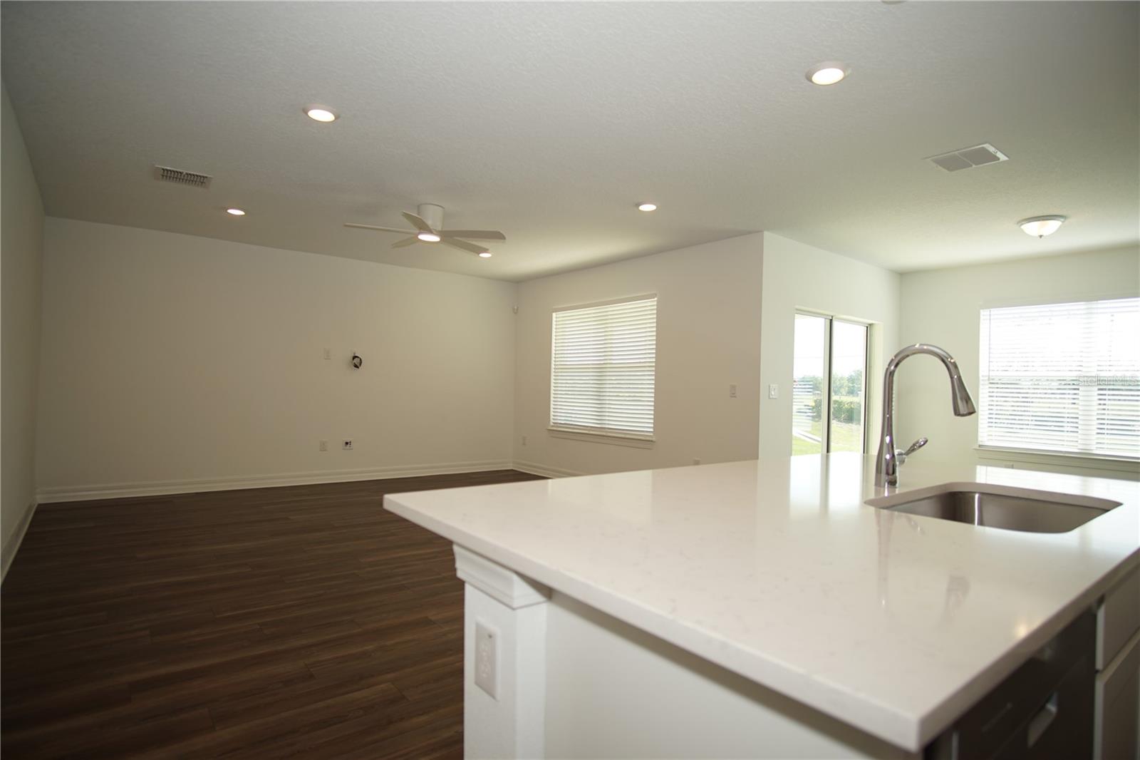 SUMMERS CAY - Residential