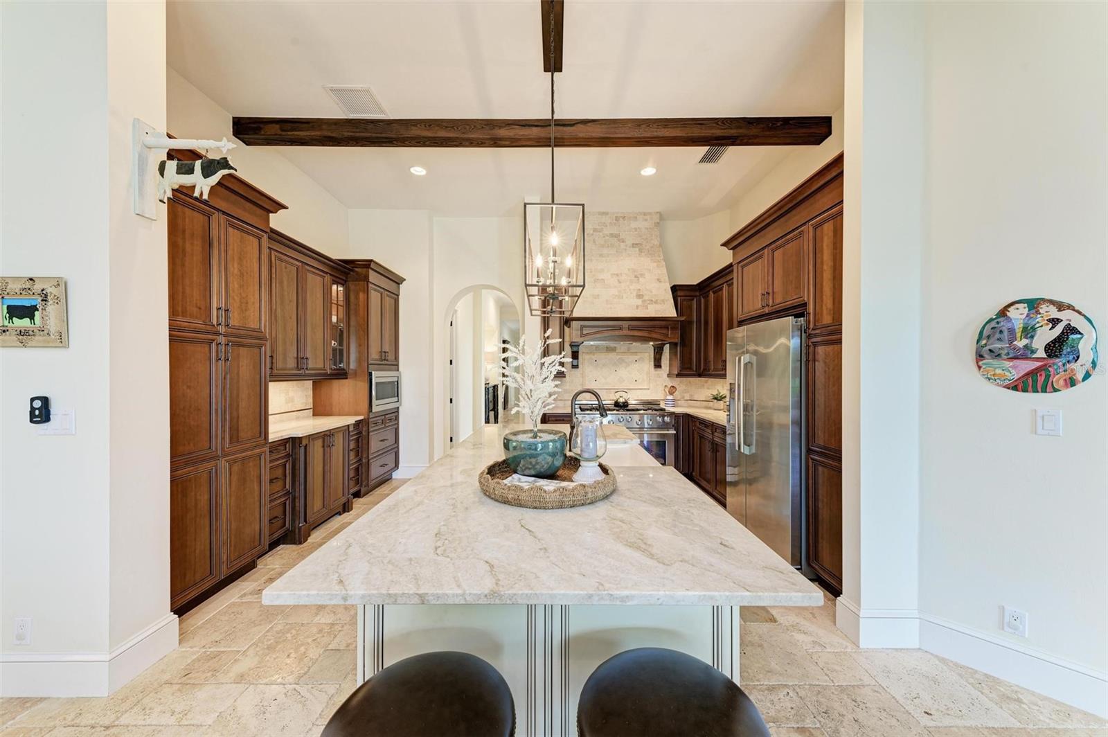 FOUNDERS CLUB - Residential