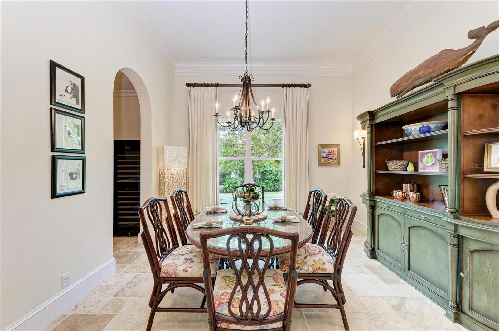 FOUNDERS CLUB - Residential