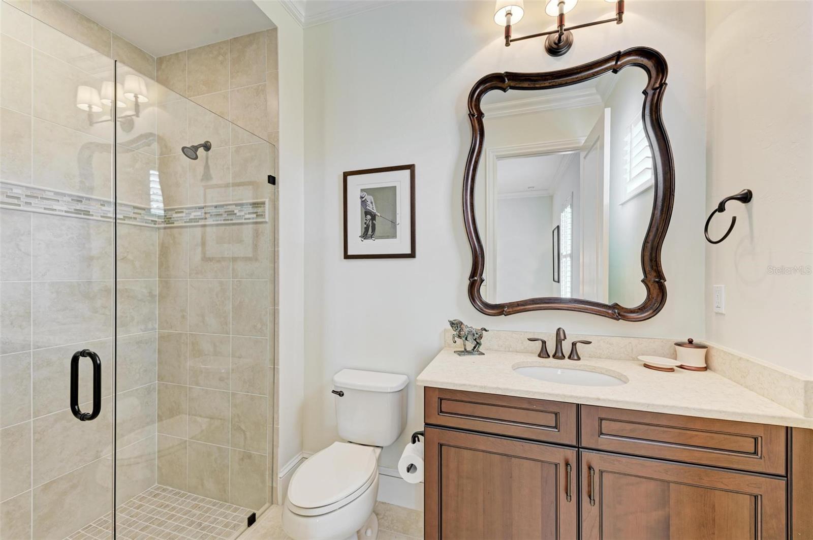 FOUNDERS CLUB - Residential