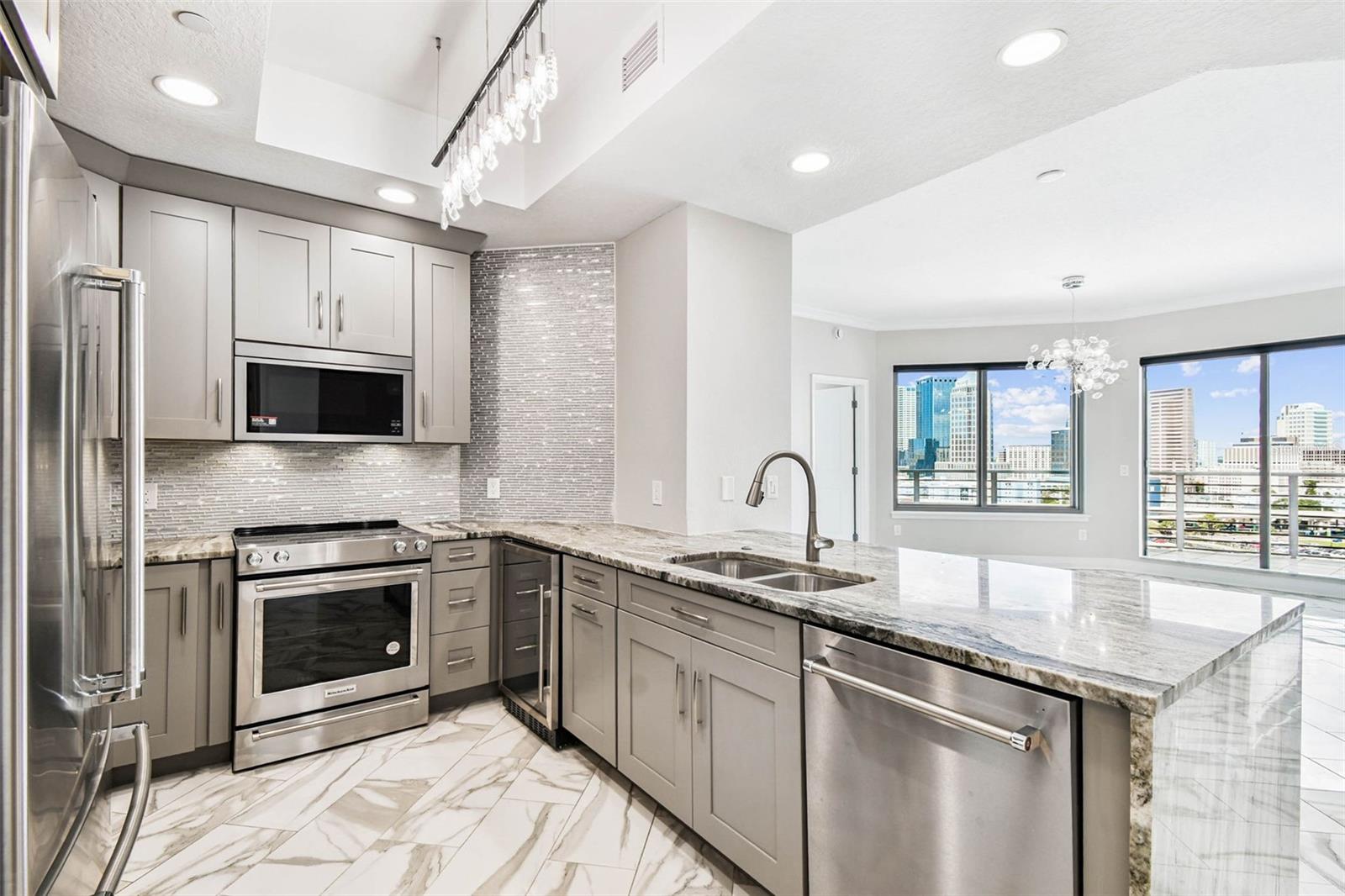 1209 E CUMBERLAND AVENUE 1502