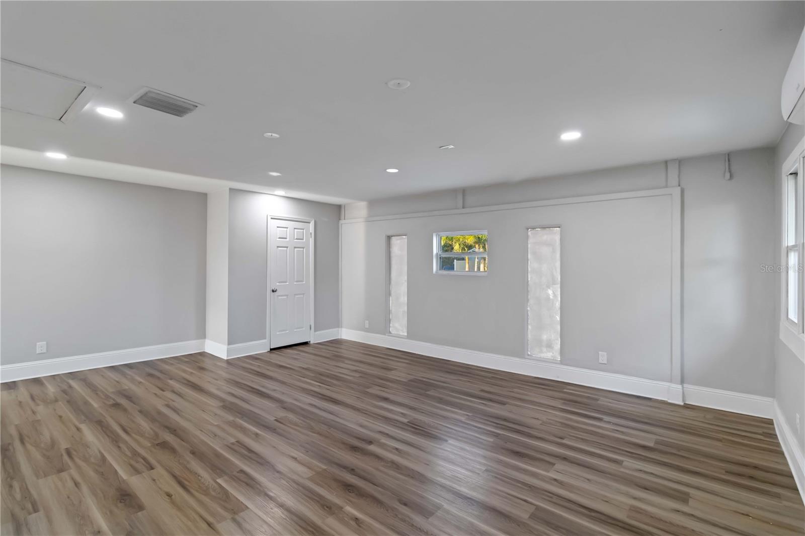 LOCKWOOD MEADOWS - Residential