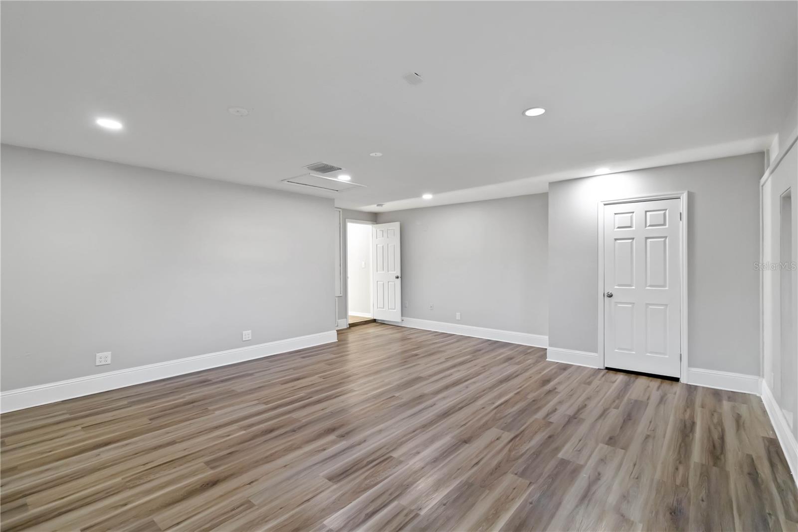 LOCKWOOD MEADOWS - Residential