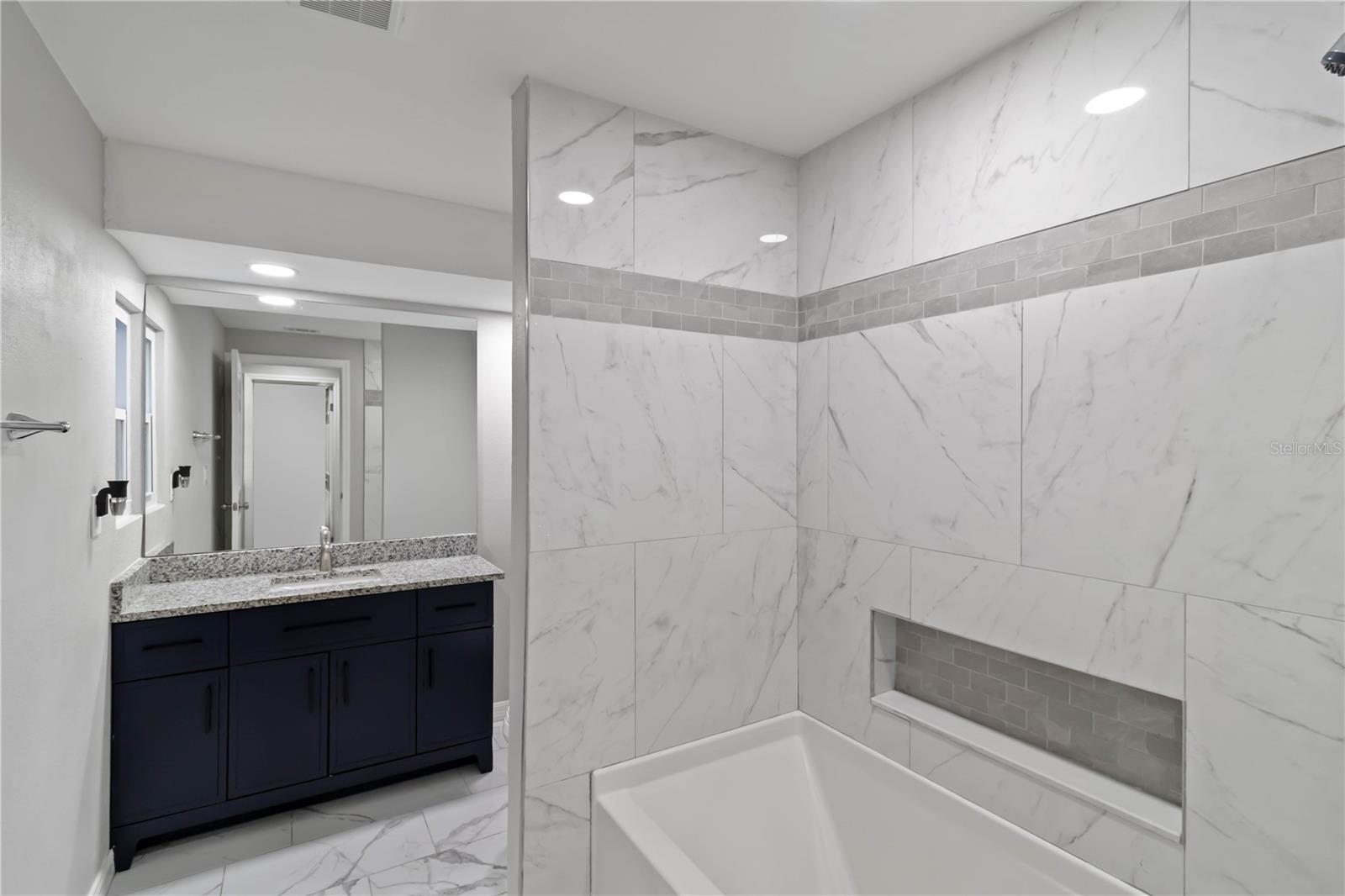 LOCKWOOD MEADOWS - Residential