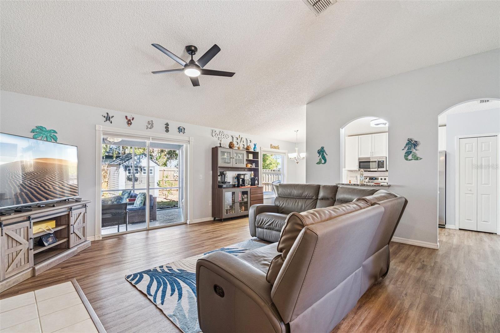 AUTUMN WOODS UNIT 03 - Residential