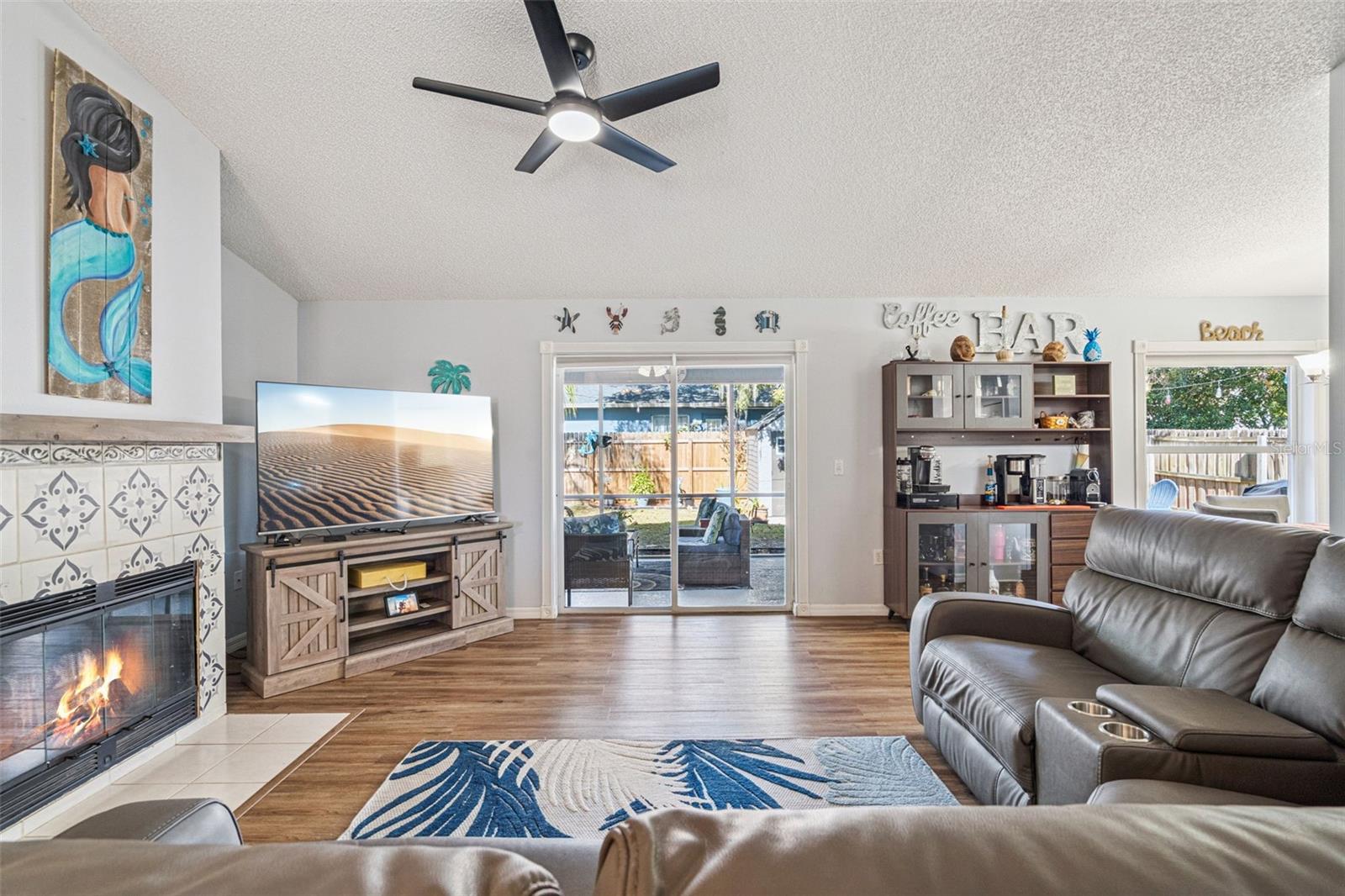 AUTUMN WOODS UNIT 03 - Residential