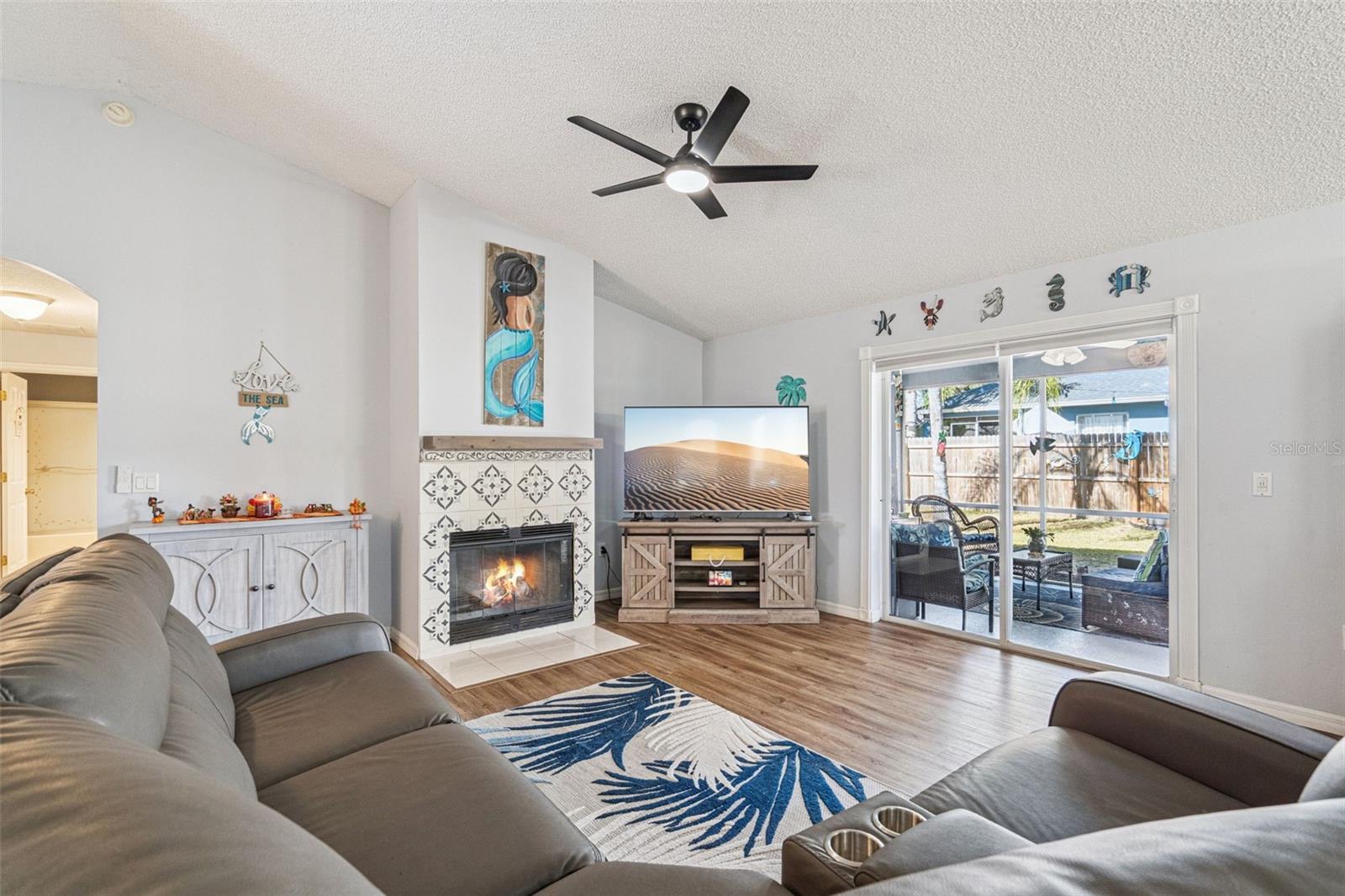 AUTUMN WOODS UNIT 03 - Residential