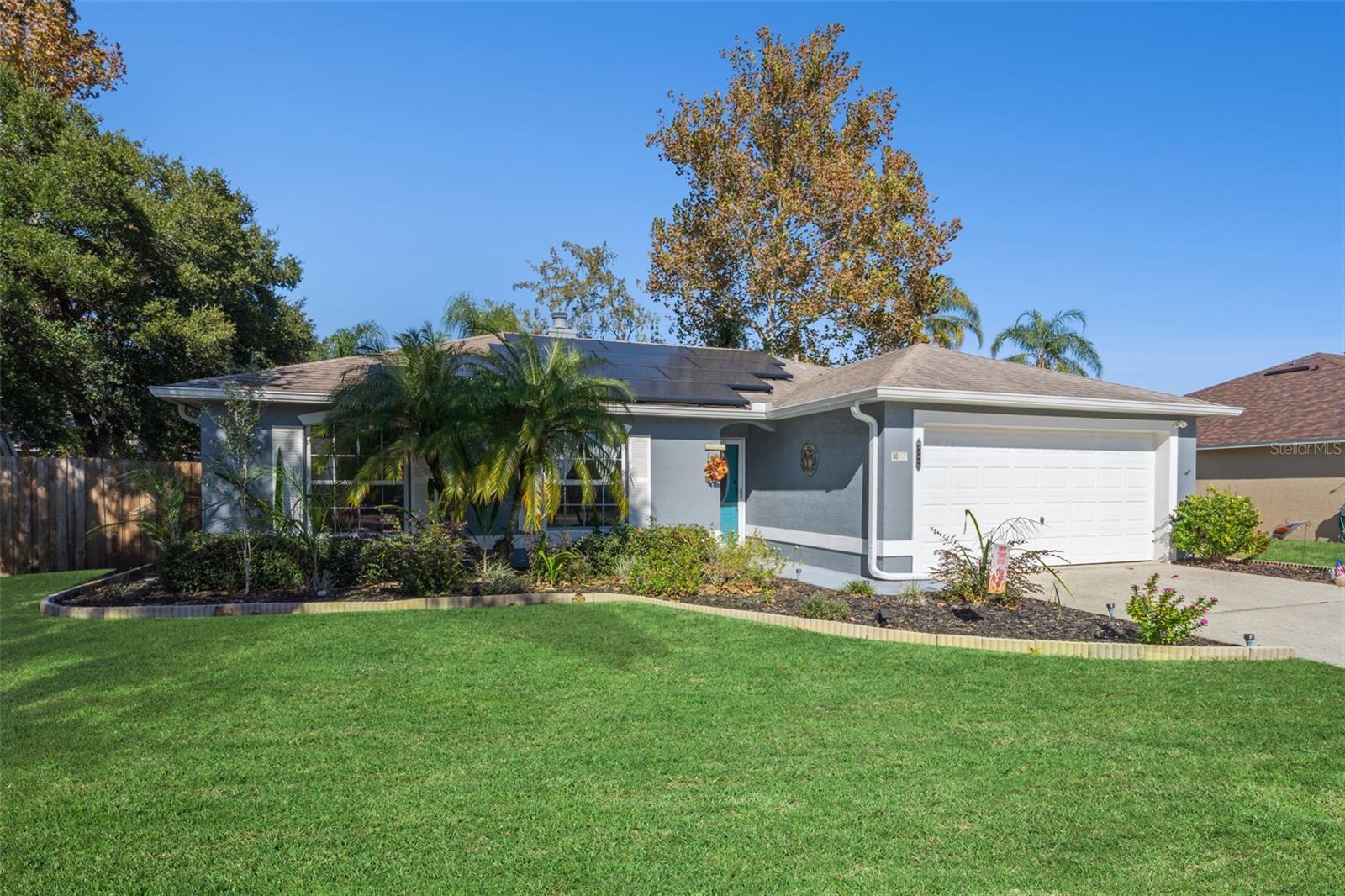 AUTUMN WOODS UNIT 03 - Residential