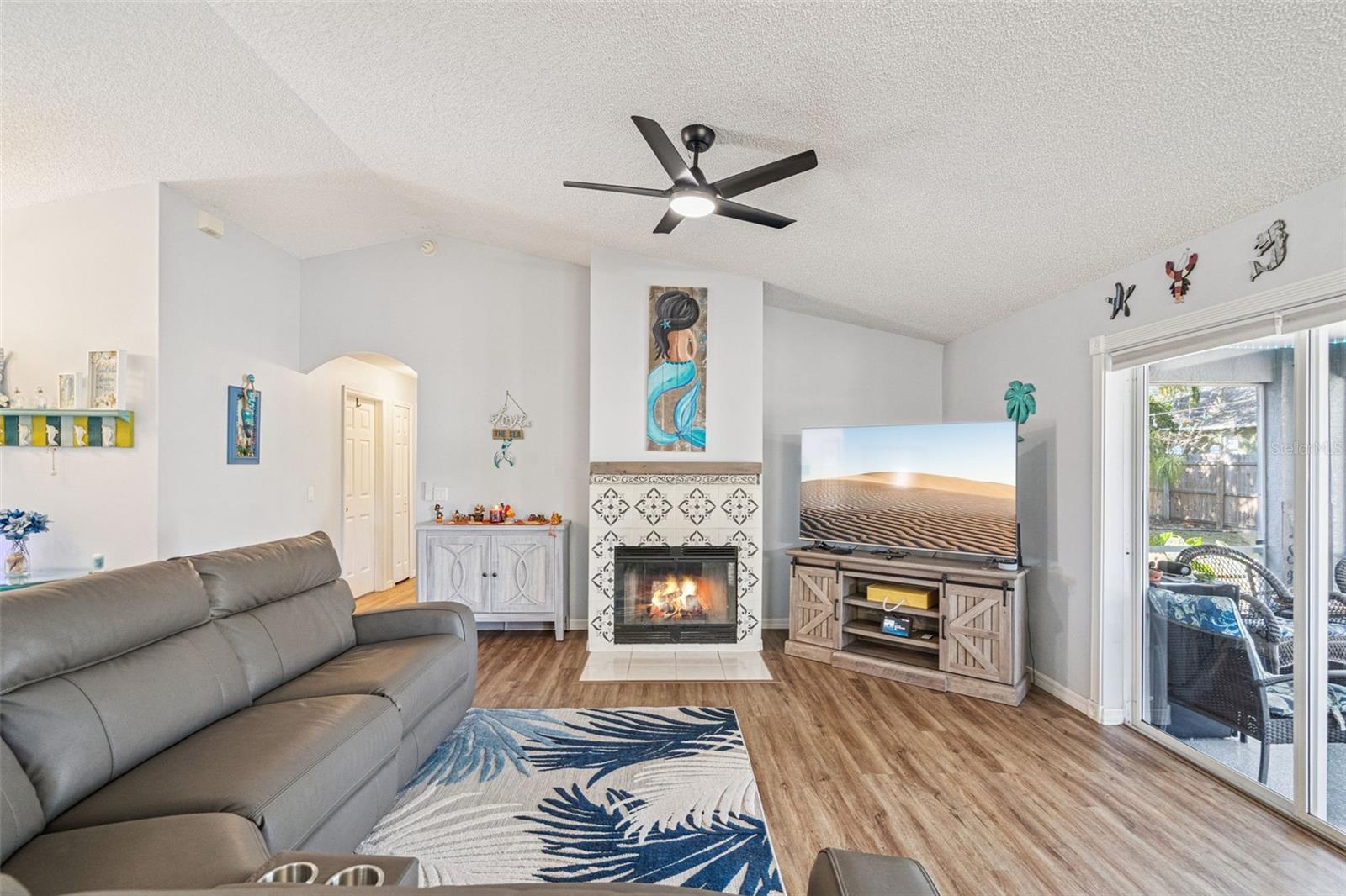 AUTUMN WOODS UNIT 03 - Residential