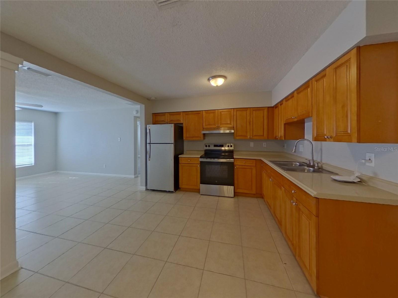 HIGHLAND TERRACE MANOR - Residential Lease