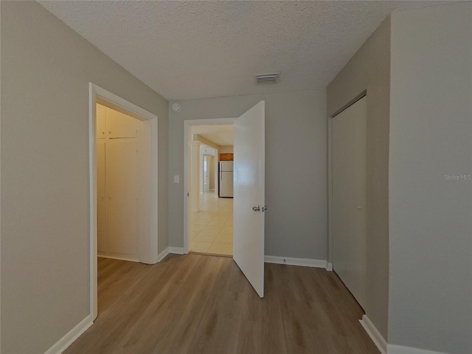 HIGHLAND TERRACE MANOR - Residential Lease