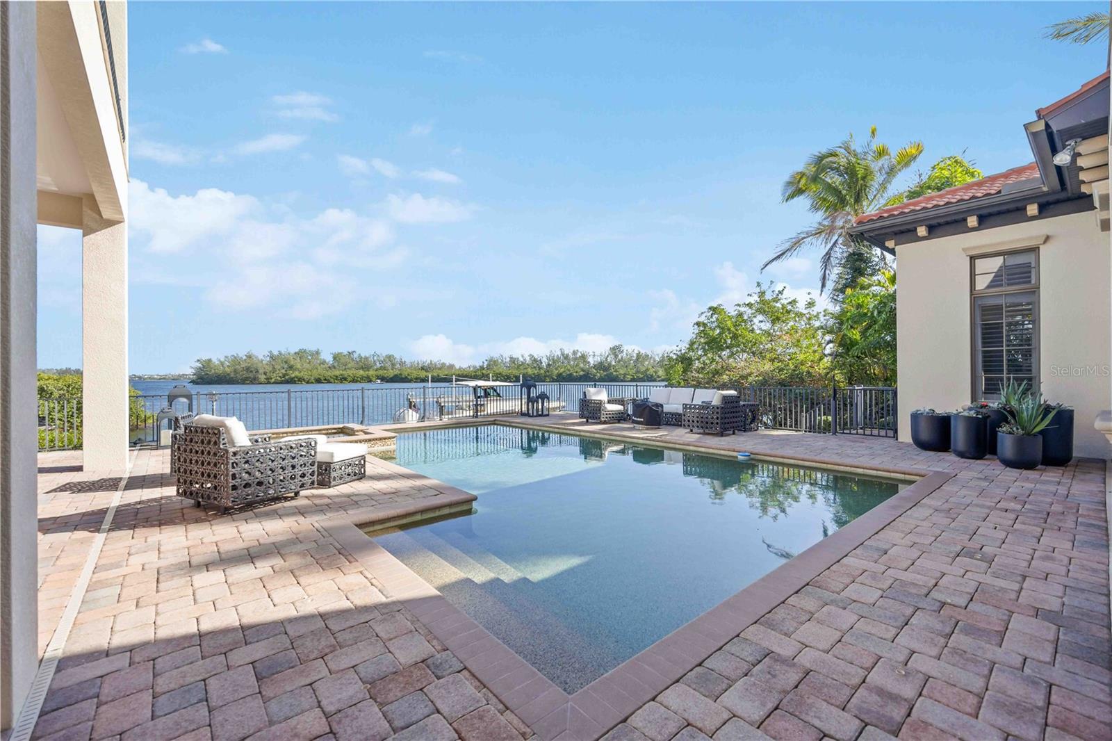 SARASOTA - Residential