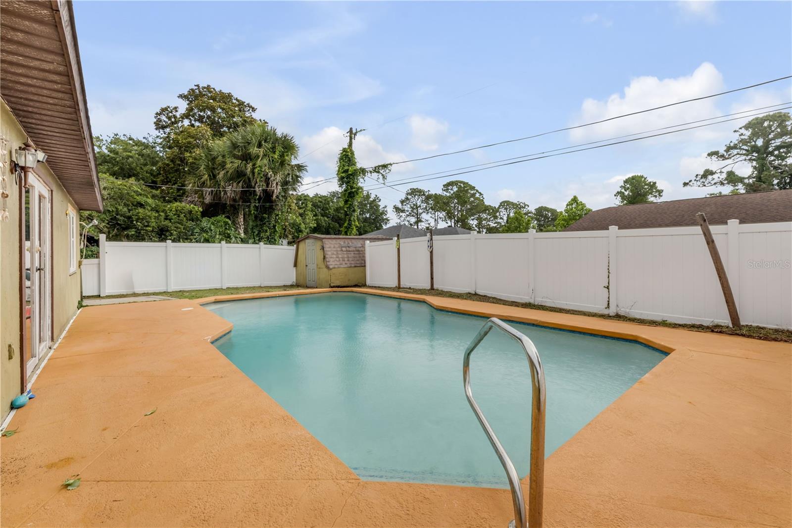 2509 WOODLAND DRIVE