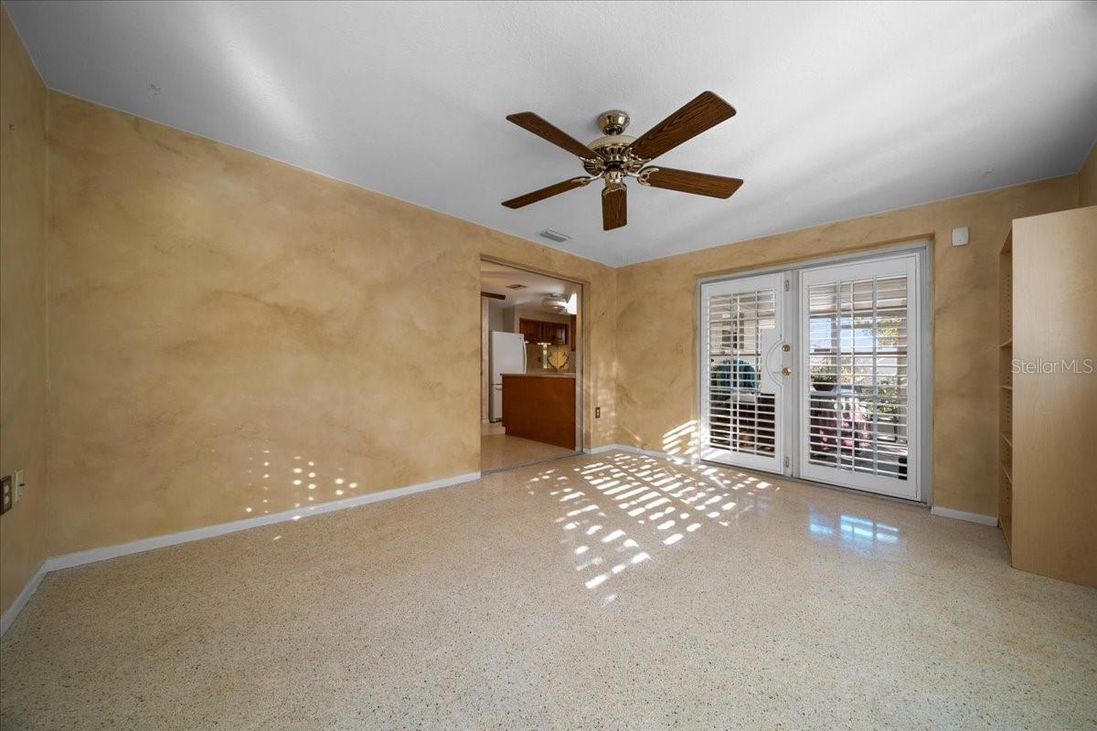 HOLIDAY LAKE ESTATES - Residential