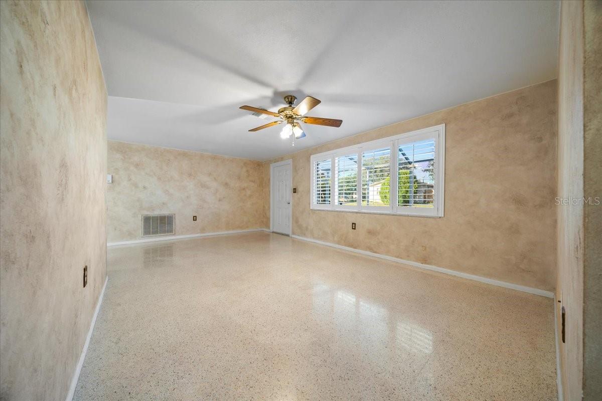 HOLIDAY LAKE ESTATES - Residential