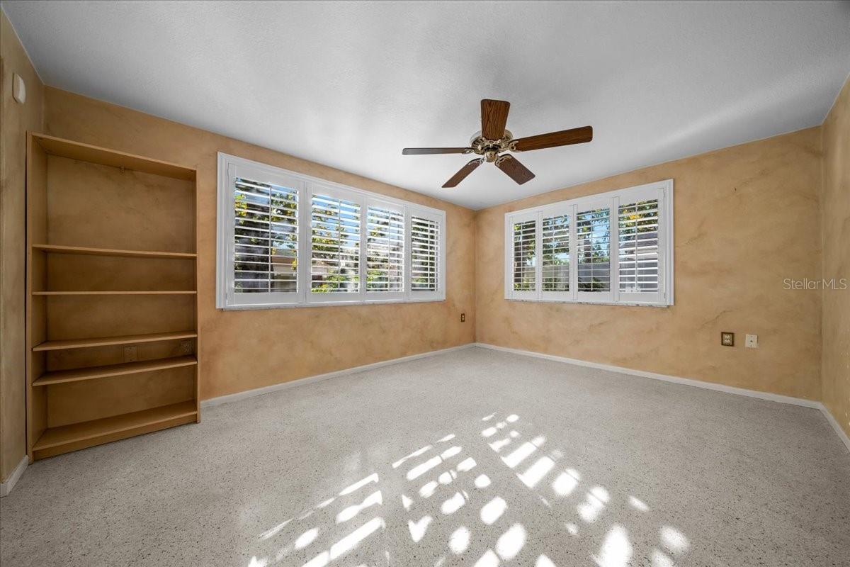 HOLIDAY LAKE ESTATES - Residential