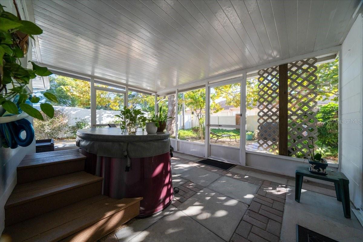 HOLIDAY LAKE ESTATES - Residential