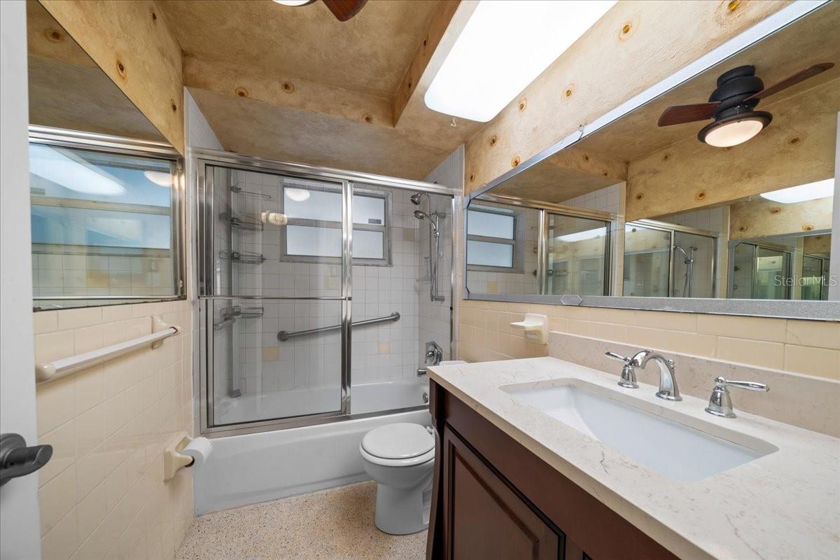 HOLIDAY LAKE ESTATES - Residential