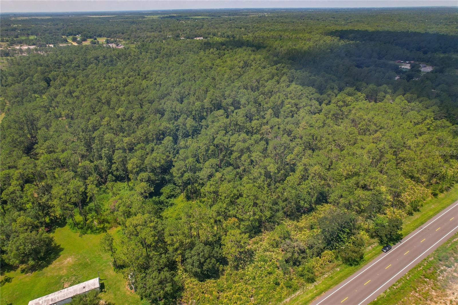 OAKRIDGE ESTATES - Land