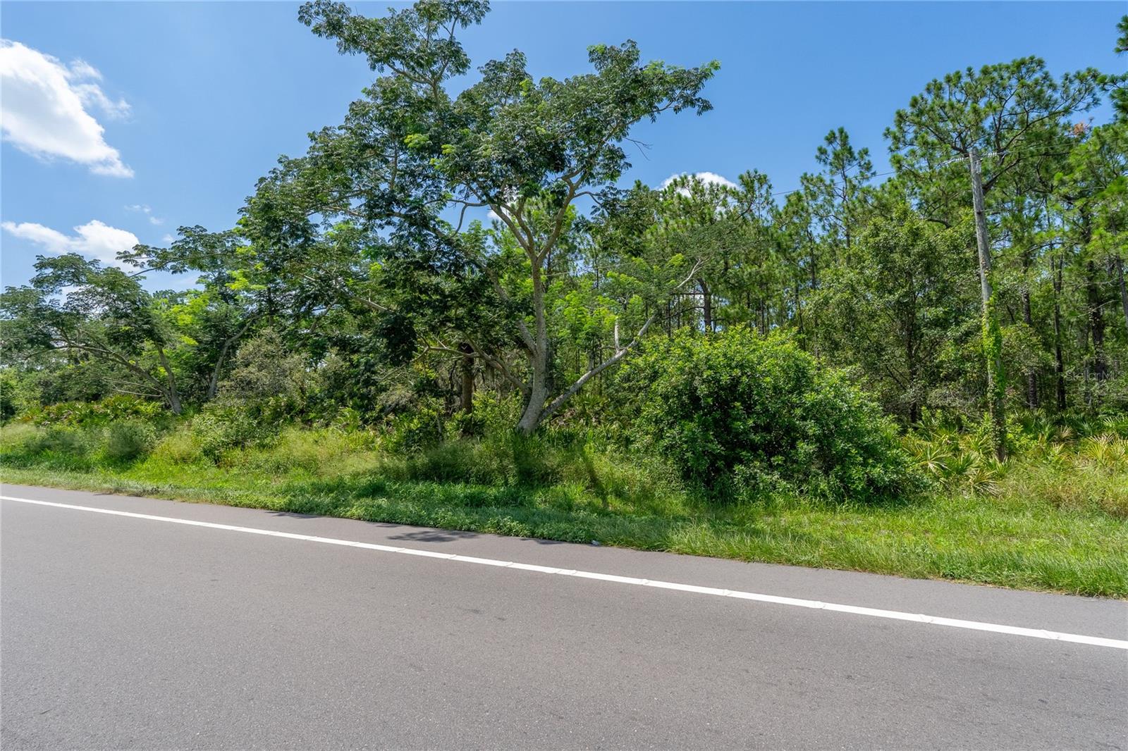 OAKRIDGE ESTATES - Land