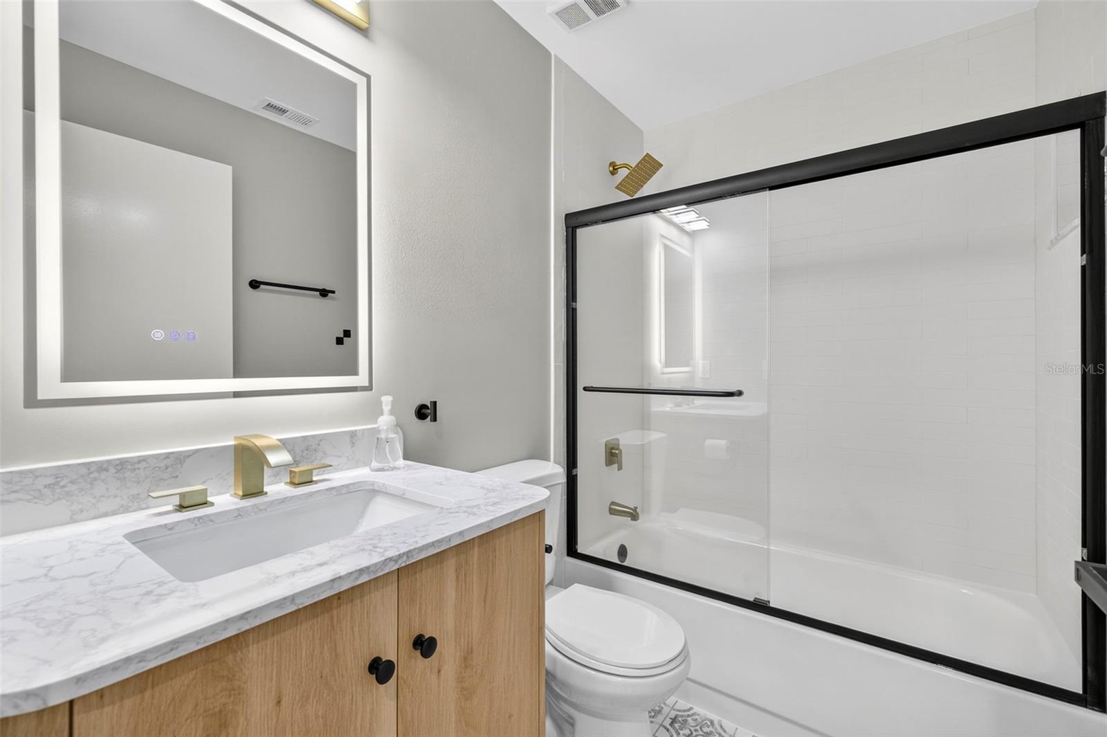 VILLAGES OF EMERALD LAKES - Residential