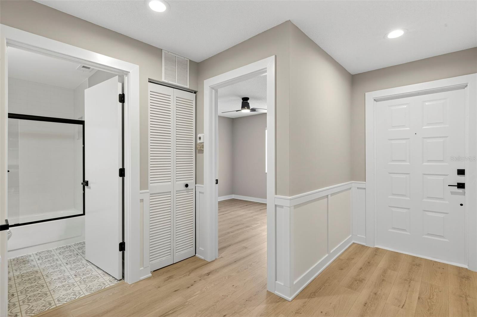 VILLAGES OF EMERALD LAKES - Residential