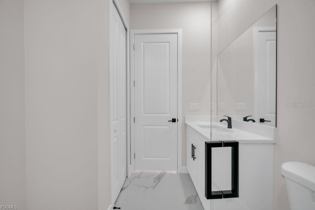 LEHIGH ESTATES - Residential Income